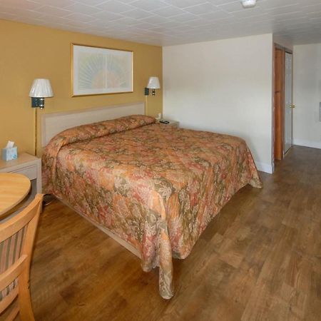 Budget Inn Watkins Glen Extérieur photo