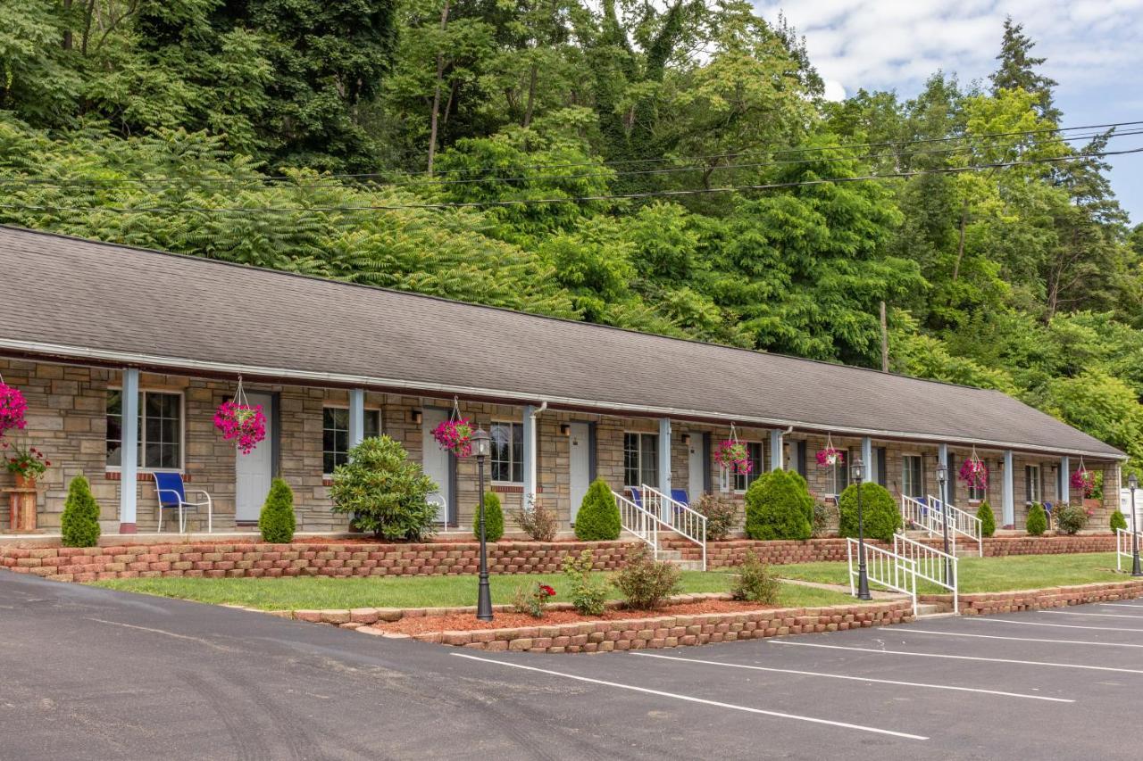 Budget Inn Watkins Glen Extérieur photo